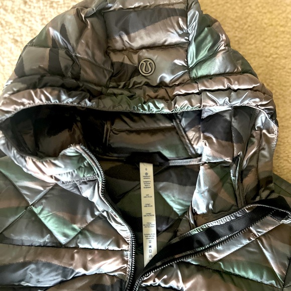 Lululemon Athletica Fluffin Awesome jacket - Size 8 - Picture 4 of 4